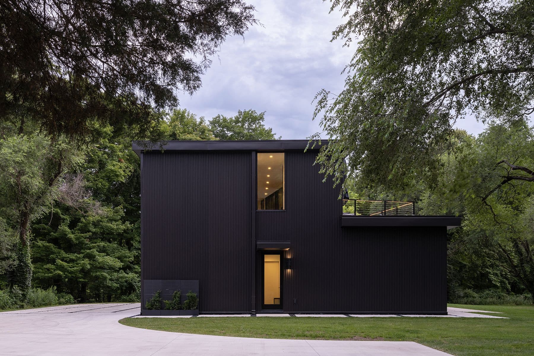 Riverside Glade Exterior Side