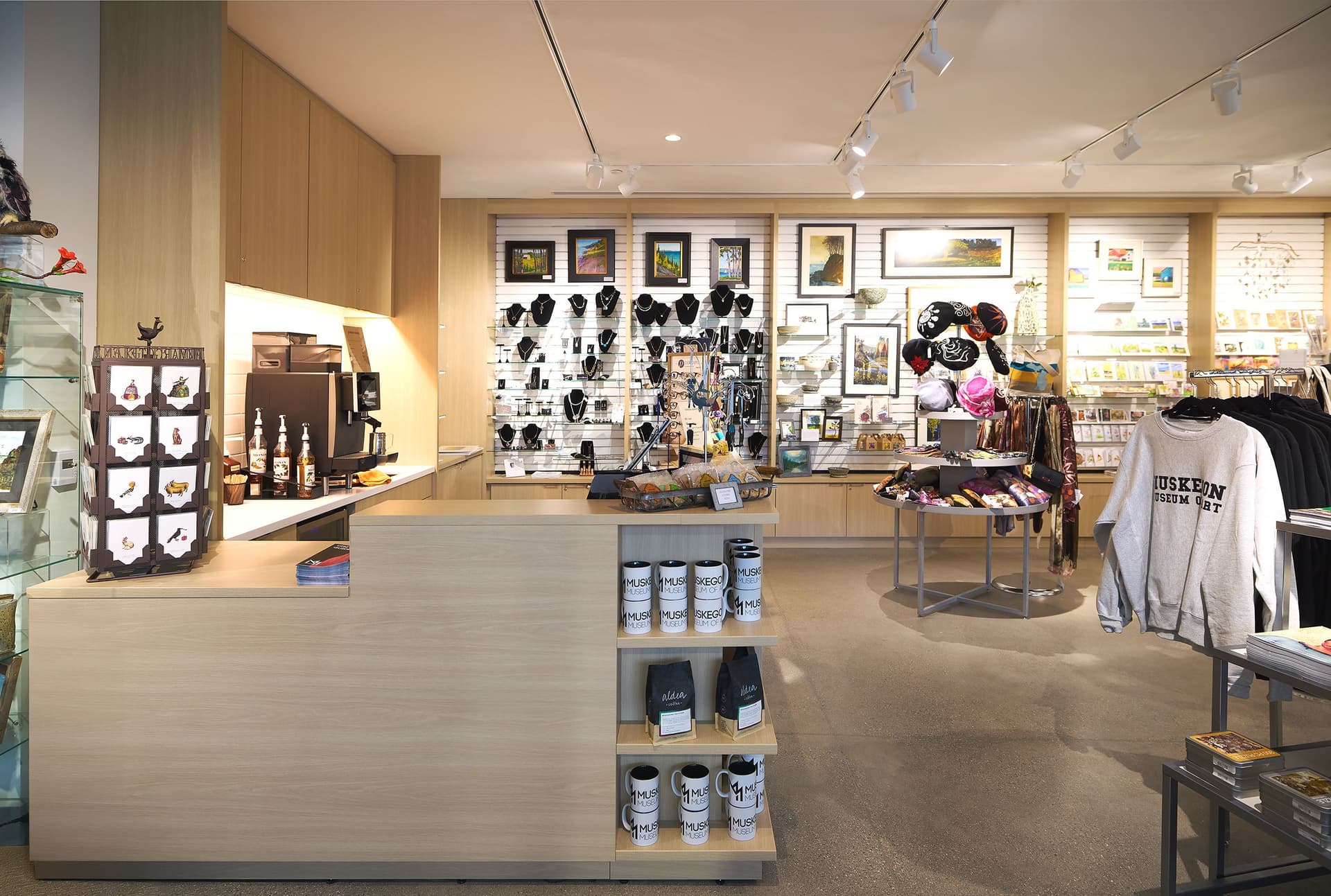 muskegon museum of art gift shop
